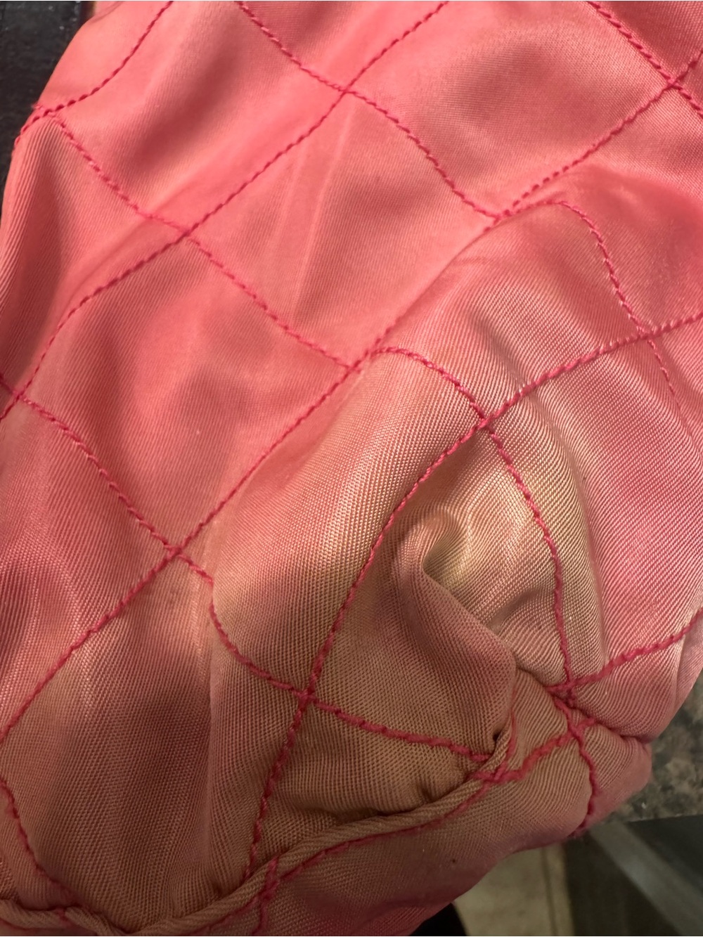 Prada pink quilted Tessuto nylon travel duffel/large tote bag AUTHENTIC🚨 AS IS - Picture 10 of 10